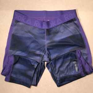 Reebok Cropped Leggings Size M